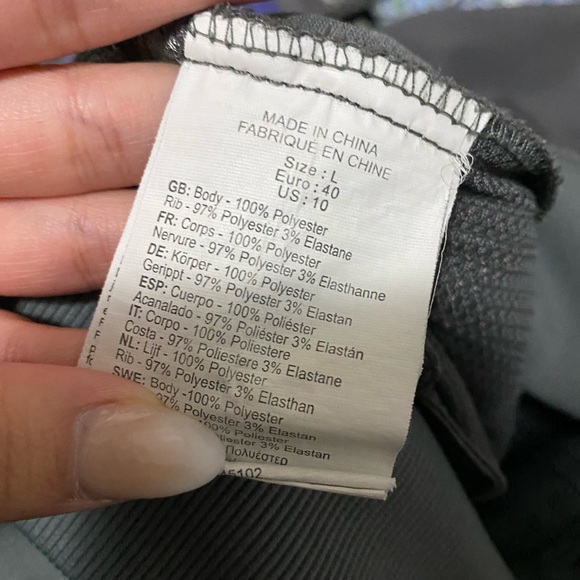 Bench Raincoat - Picture 4 of 4